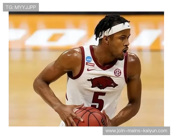 穆迪外线连续命中成为亮点